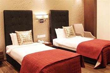 Hotel Grand Mumtaz Towers Srīnagar Exterior foto