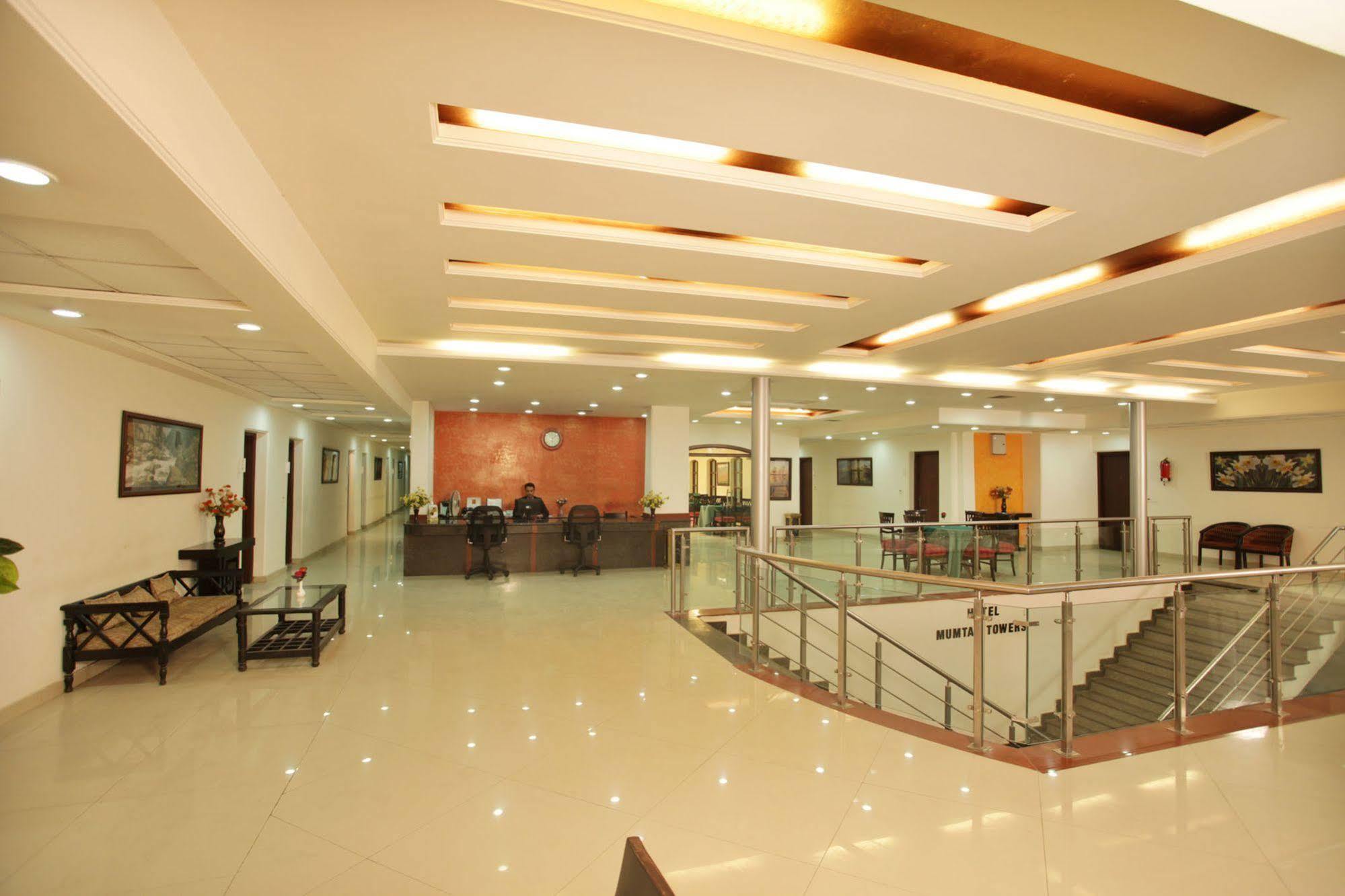 Hotel Grand Mumtaz Towers Srīnagar Exterior foto
